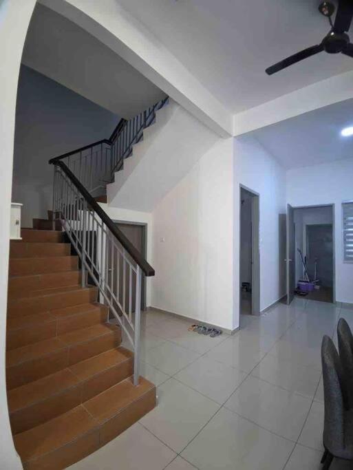 Cikgu I&S Homestay جيترا المظهر الخارجي الصورة